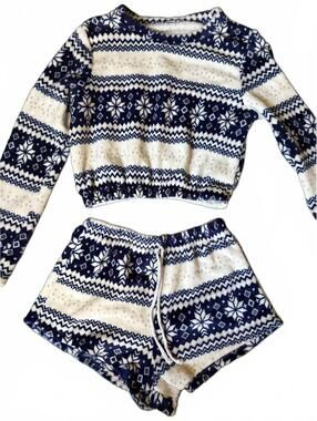 Fuzzy two-piece holiday pajama set - crop top & shorts - Medium